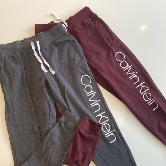 2 Women jogging pants from Calvin Klein size XS - Picture 1 of 7